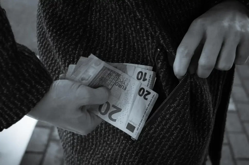 Компанію зобов'язали заплатити штраф і пройти незалежний аудит